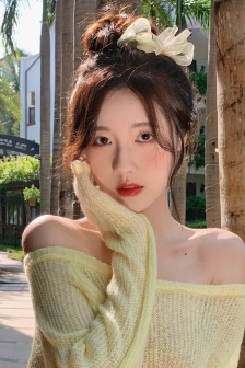 穿成军婚男主的前妻